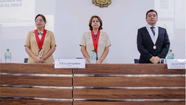 Presidenta de la Corte del Callao, Teresa Soto junto a presidenta de la Comisión Secigra Derecho Callao 2023, Rocío Mendoza