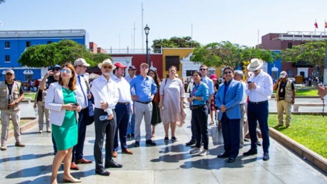 Visitantes extranjeros