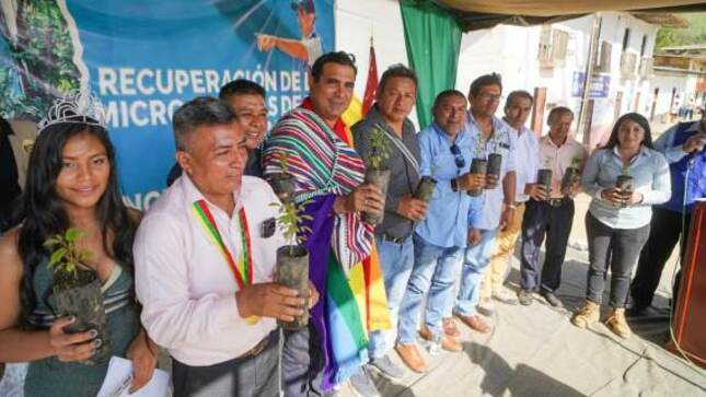 Gobernador inicia  proyecto de microcuencas en Anchalay y Hualambi de Jililí