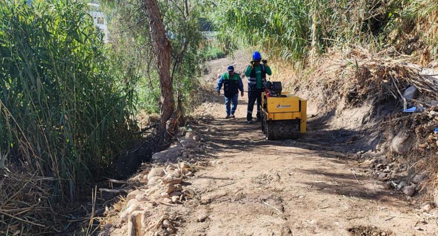La Municipalidad Provincial de Mariscal Nieto realizó una verificación de campo de la ficha de mantenimiento: “MANTENIMIENTO DE LA INFRAESTRUCTURA EN LOS CAMINOS Y CALLEJONES PRINCIPALES DE LA JUNTA VECINAL SANTA ROSA EN EL DISTRITO DE MOQUEGUA”.
