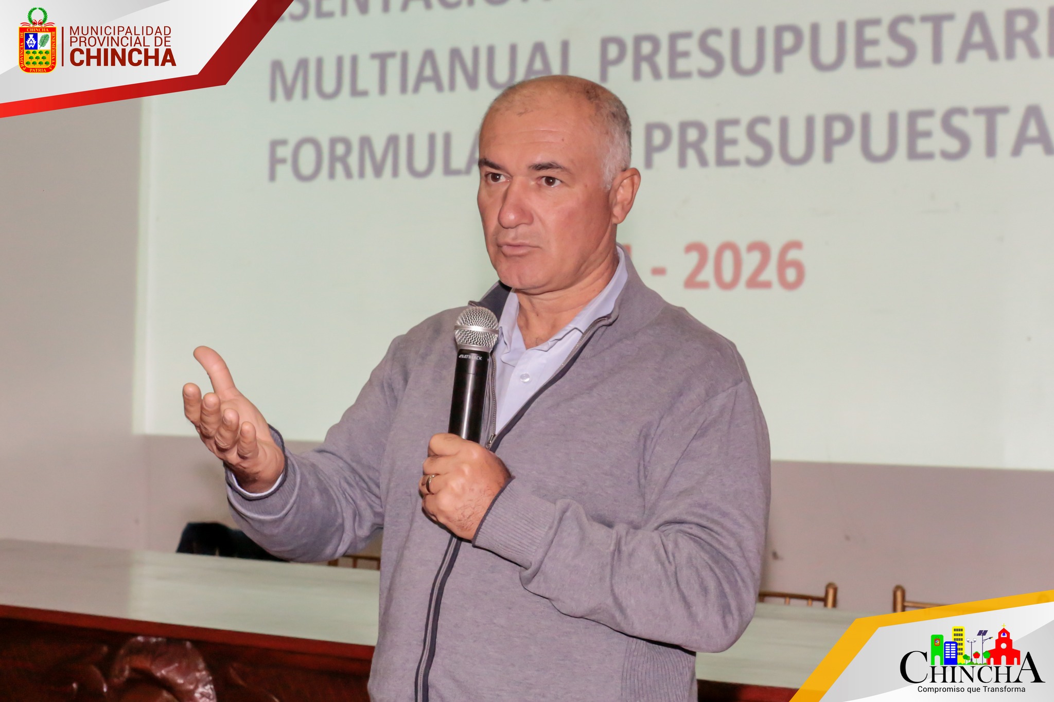 #Presupuesto I En las instalaciones del auditorio del centro cultural, se desarrollo la presentación de los presupuestos multianual de la provincia y los distritos, donde la representante del M.E.F; Lesly Mansilla Flores, brindaba la asesoría a cada uno de los expositores.