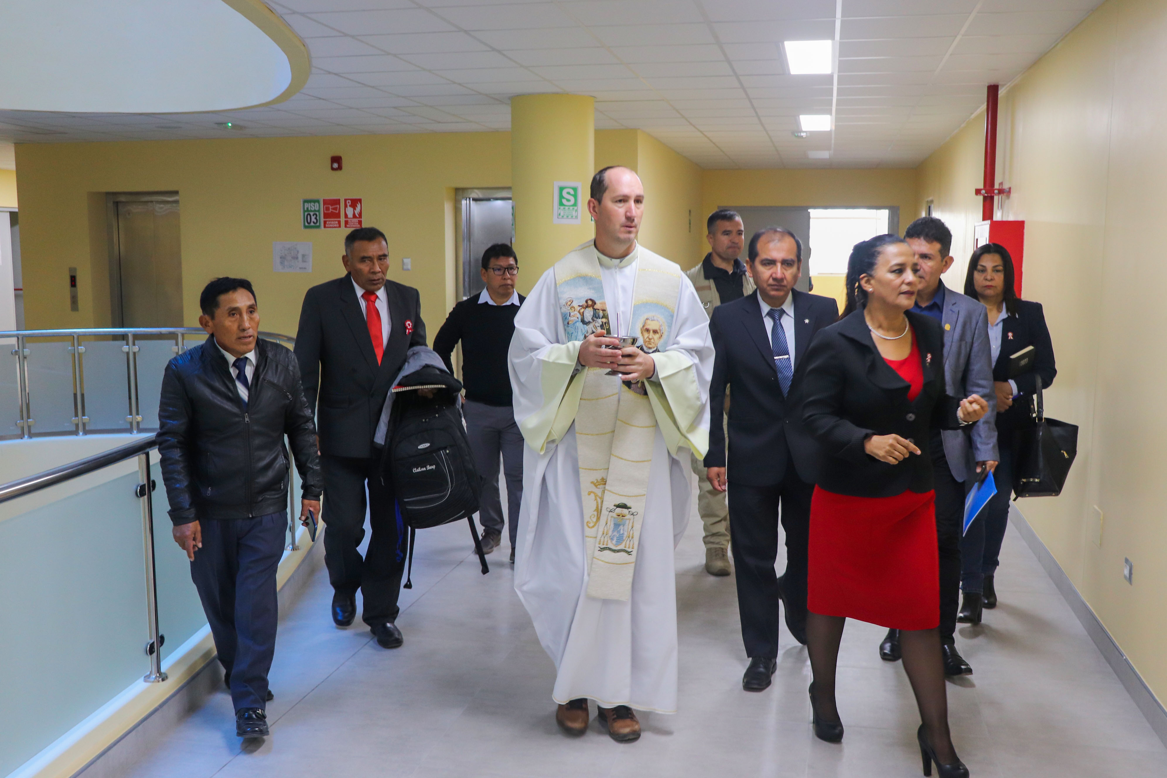 Bendicen nueva sede central del gobierno regional 
