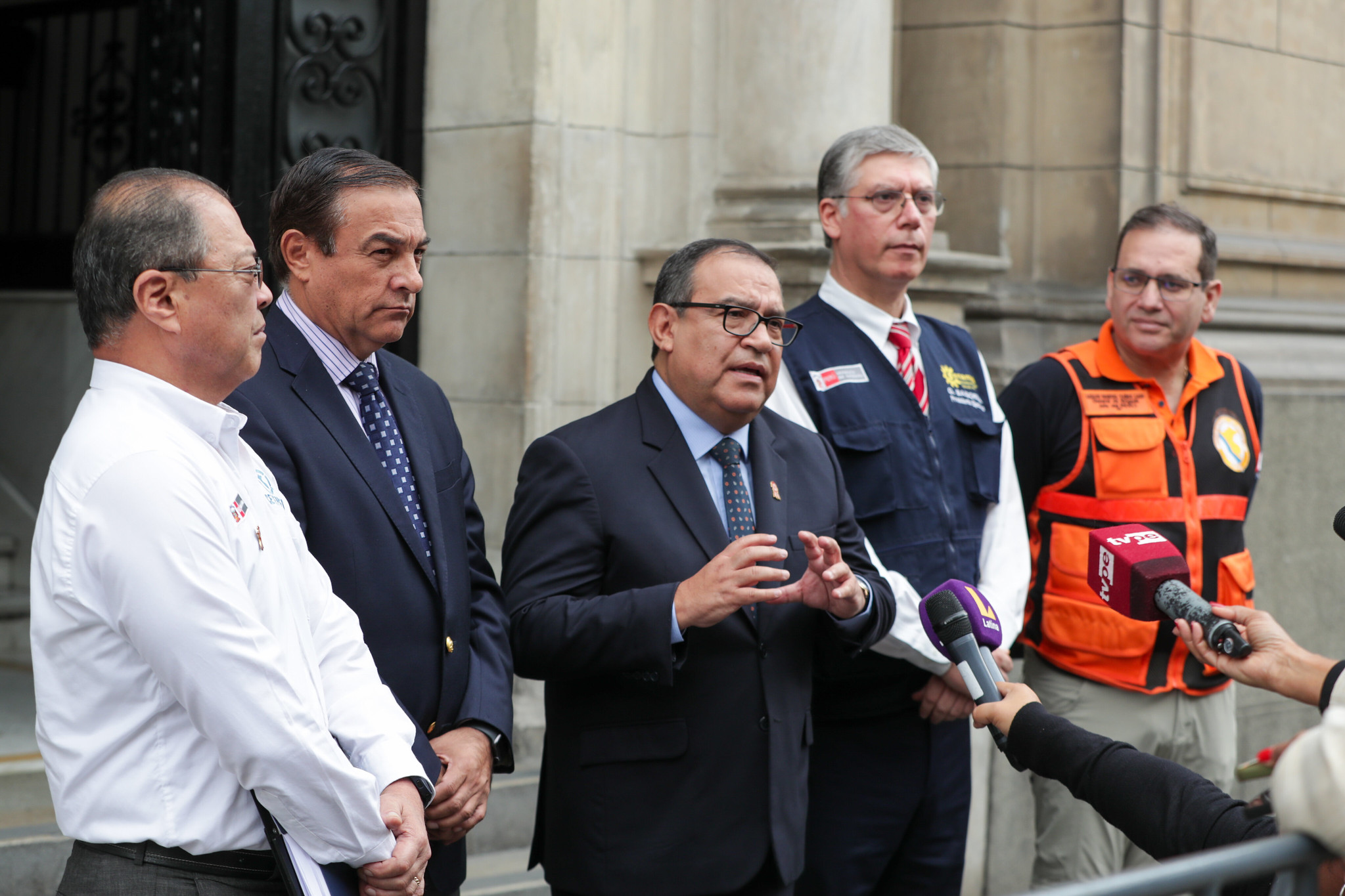 Premier Alberto Otárola lideró reunión para evaluar acciones frente al fenómeno El Niño y actividad del volcán Ubinas
