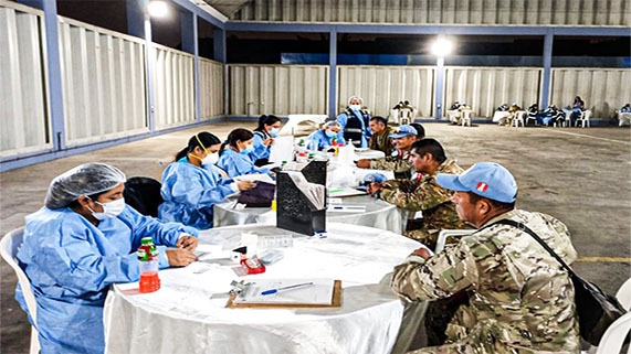 Cascos Azules recibiendo la atención de salud