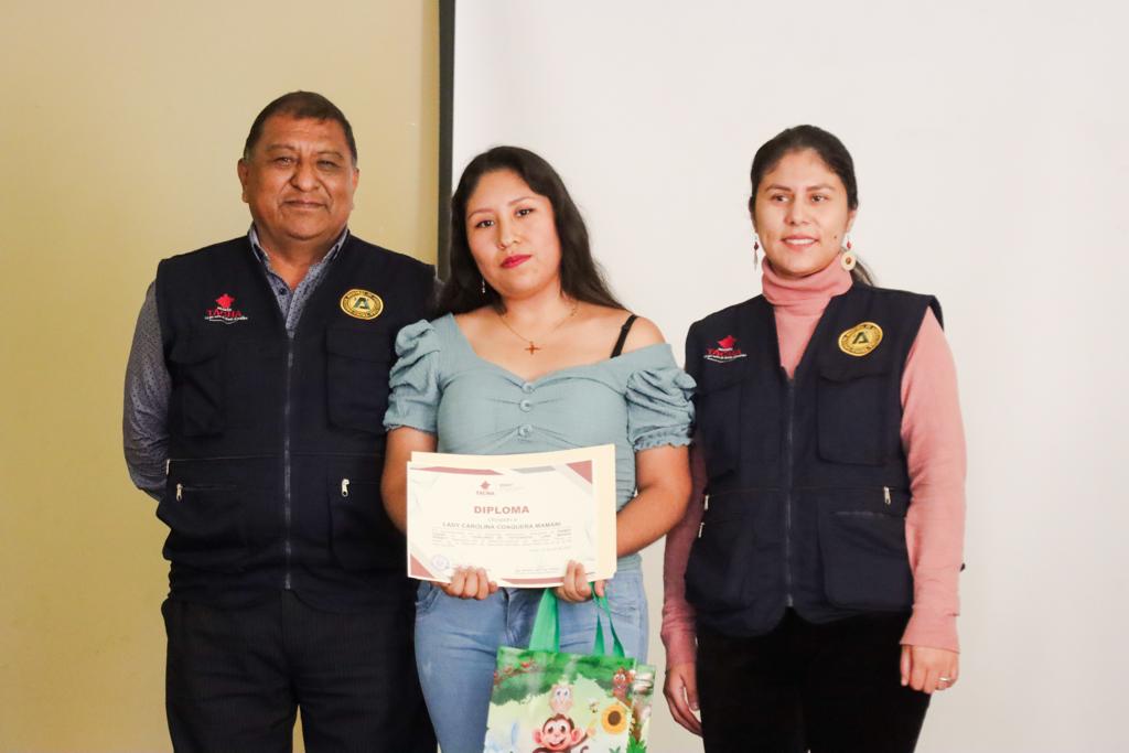 Premiación a los ganadores del concurso de fotografía ambiental