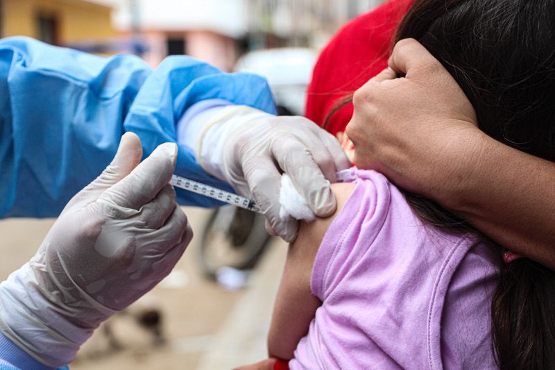 Foto 1 de Más de 323 mil dosis de vacunación contra la polio y sarampión se aplicarán en niños y niñas menores de 5 años en Lima Centro