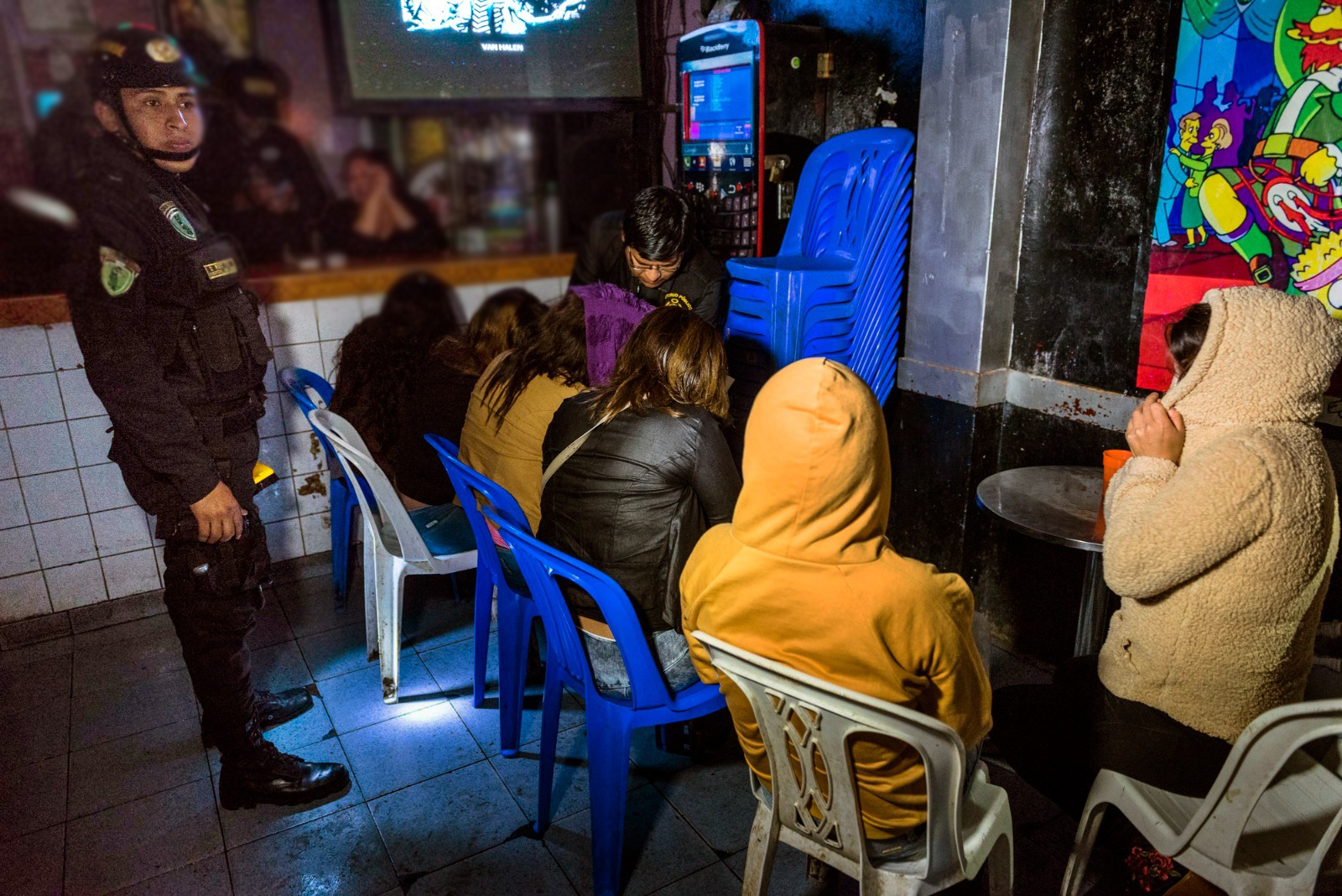 Mujeres rescatadas de mafias de trata de personas por la Policía Nacional