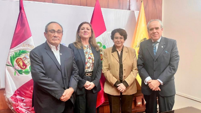 Miembros del Consejo Nacional de Educación se reunieron con presidenta de la Comisión de Educación del Congreso 