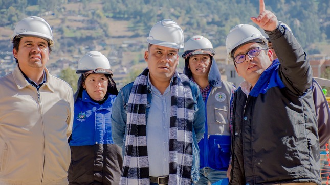 Gobernador regional Percy Godoy supervisa in situ avance de ejecución de obras a nivel de las 7 provincias de Apurímac