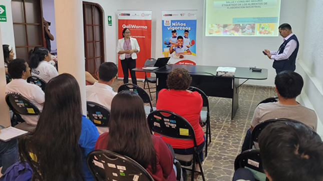  Con el objetivo de garantizar un servicio alimentario de calidad durante todos los días del año lectivo, se llevó a cabo la capacitación para los representantes de 11 empresas proveedoras adjudicadas para brindar el servicio alimentario escolar a 4369 instituciones educativas de la región Piura.