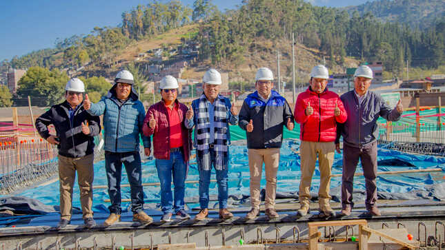 Construcción del puente que conecta con Pochccota, beneficiará directamente a la construcción del emblemático colegio Juan Espinoza Medrano