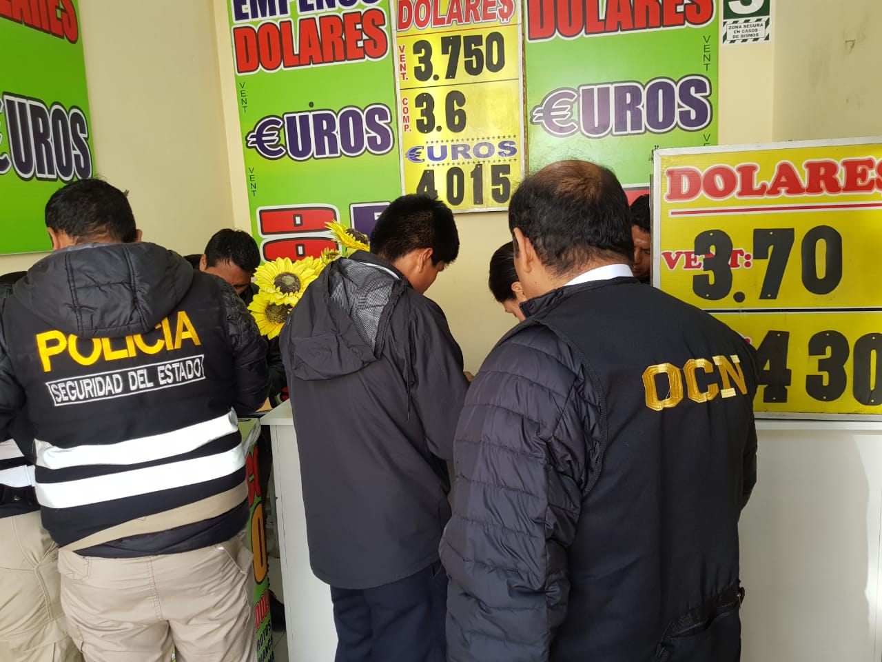 OCN apoyó operativo de prevención del delito de falsificación en casas de cambio de Huancayo