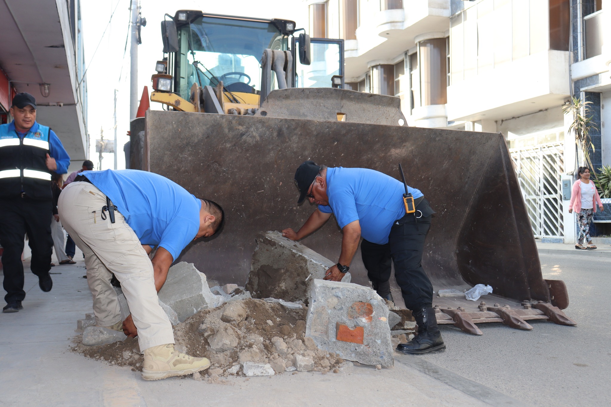 MPH atendió quejas de la población y recuperó espacios públicos en calle Los Geranios y Lotizadora Julio Colán