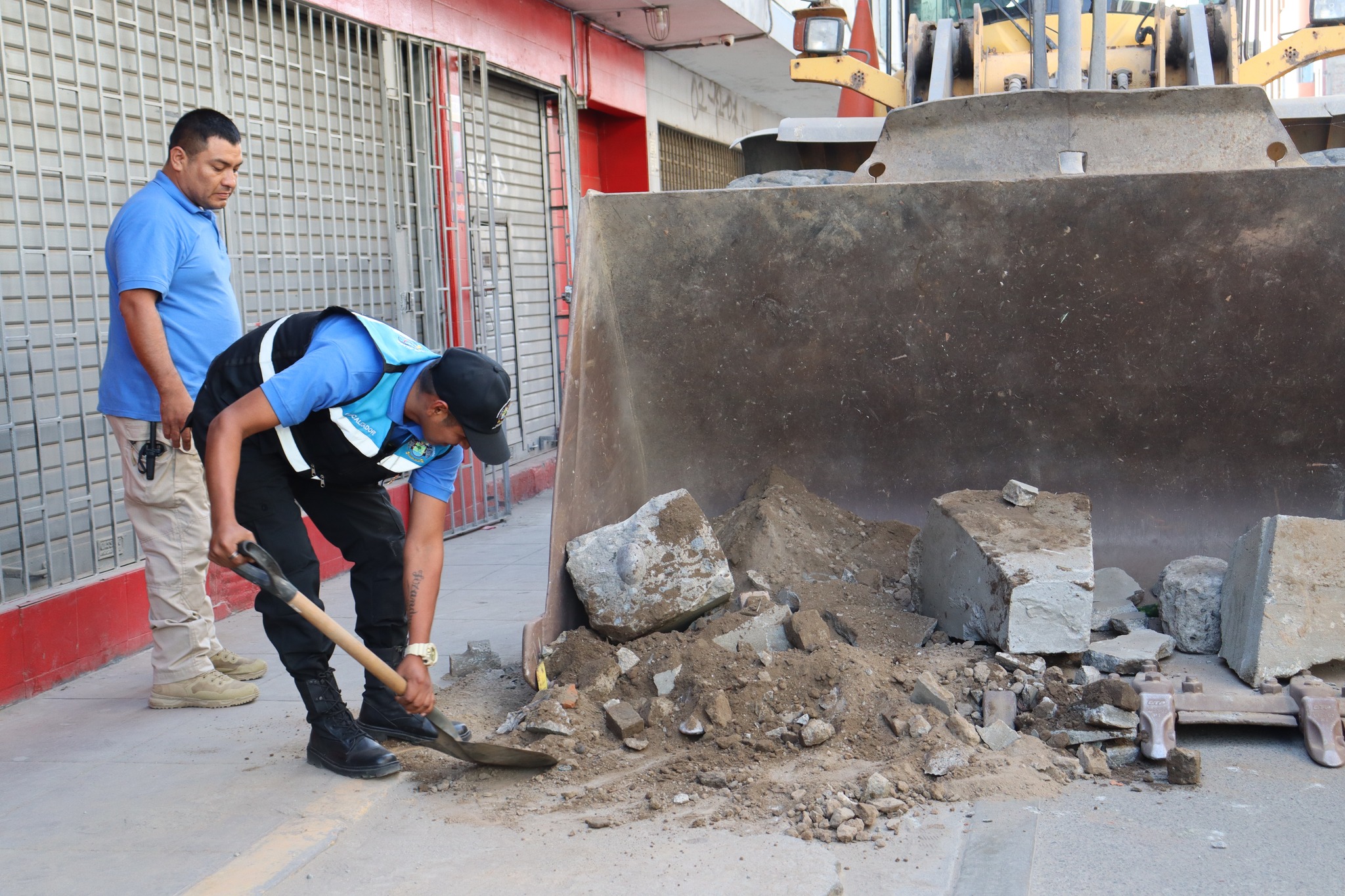 MPH atendió quejas de la población y recuperó espacios públicos en calle Los Geranios y Lotizadora Julio Colán