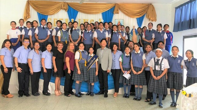 estudiantes participates de este concurso