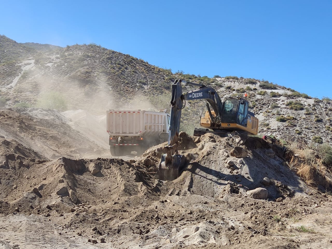 Proyecto separación de aguas en Coalaque mantiene un importante avance en su ejecución
