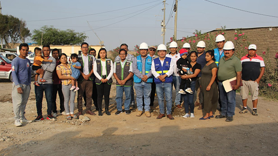 Alcalde Edwin Vásquez inicia obra de saneamiento rural