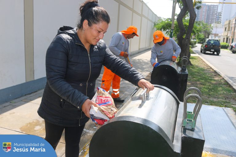✅ Se ha realizado la reposición de nuevos contenedores soterrados ubicados en la cuadra 15 de Jr. Pachacutec.