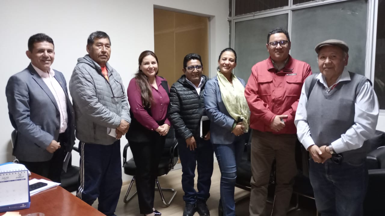 Gobernadora Regional se reúne con el Presidente de la AJU ZOTAC y el Prefecto de Tacna