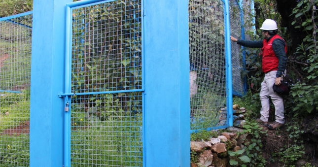 La Contraloría General detectó que servidores de la Municipalidad Distrital de Ocobamba, de la gestión anterior, beneficiaron a un postor con el otorgamiento de la buena pro para ejecutar la obra de saneamiento e instalación de Planta de Tratamiento de Aguas Residuales (PTAR) en Ocobamba, provincia de Chincheros, pese a que el consorcio no acreditó la documentación requerida para la etapa de admisión y suscripción del contrato.