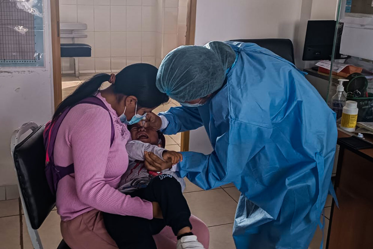 Inicia barrido de vacunación contra la polio y sarampión