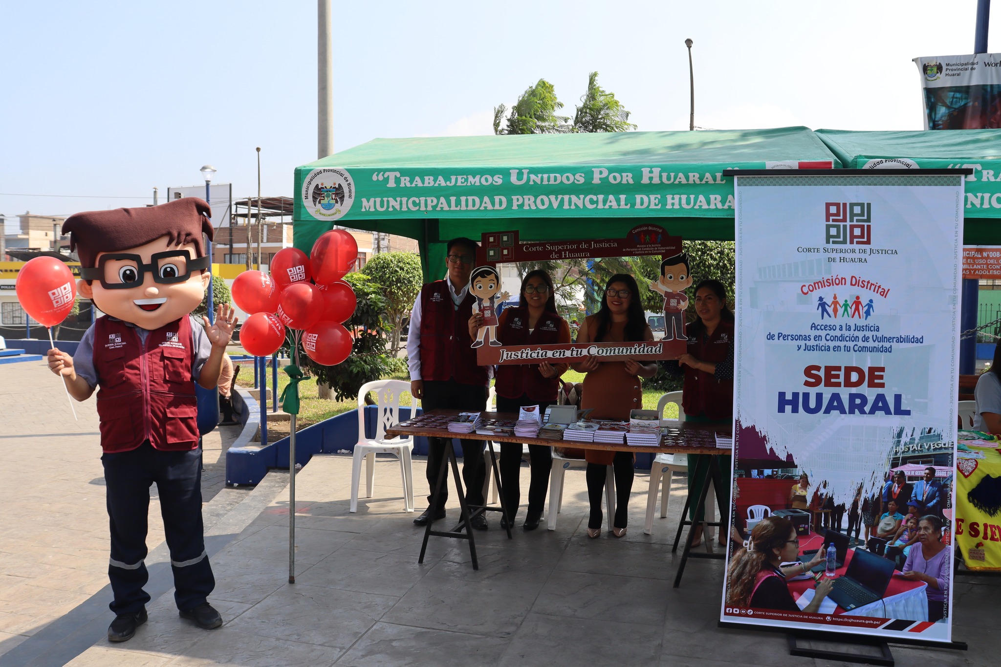 Municipalidad provincial realizó mini feria "Juntos por la Niñez" para acercar los servicios del estado a la población