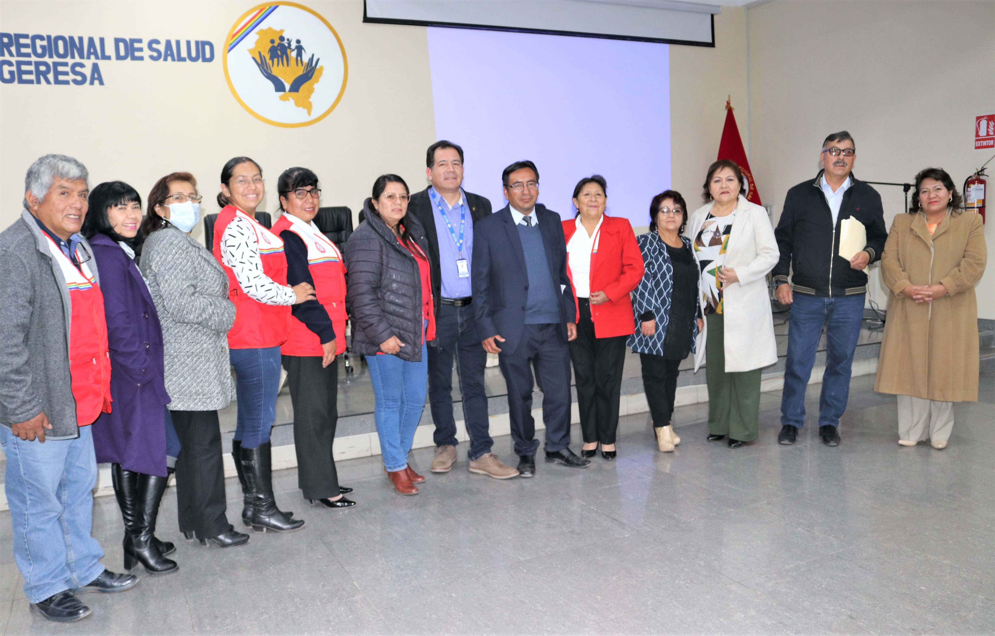 Personal de los diferentes hospitales y redes de salud Cusco