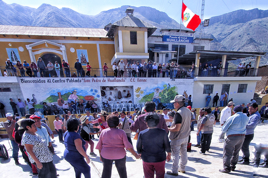 Gobernadora Rosa Vásquez ratifica su compromiso de hacer realidad el asfaltado de la vía Cuculí-Piedra Grande-Chilca