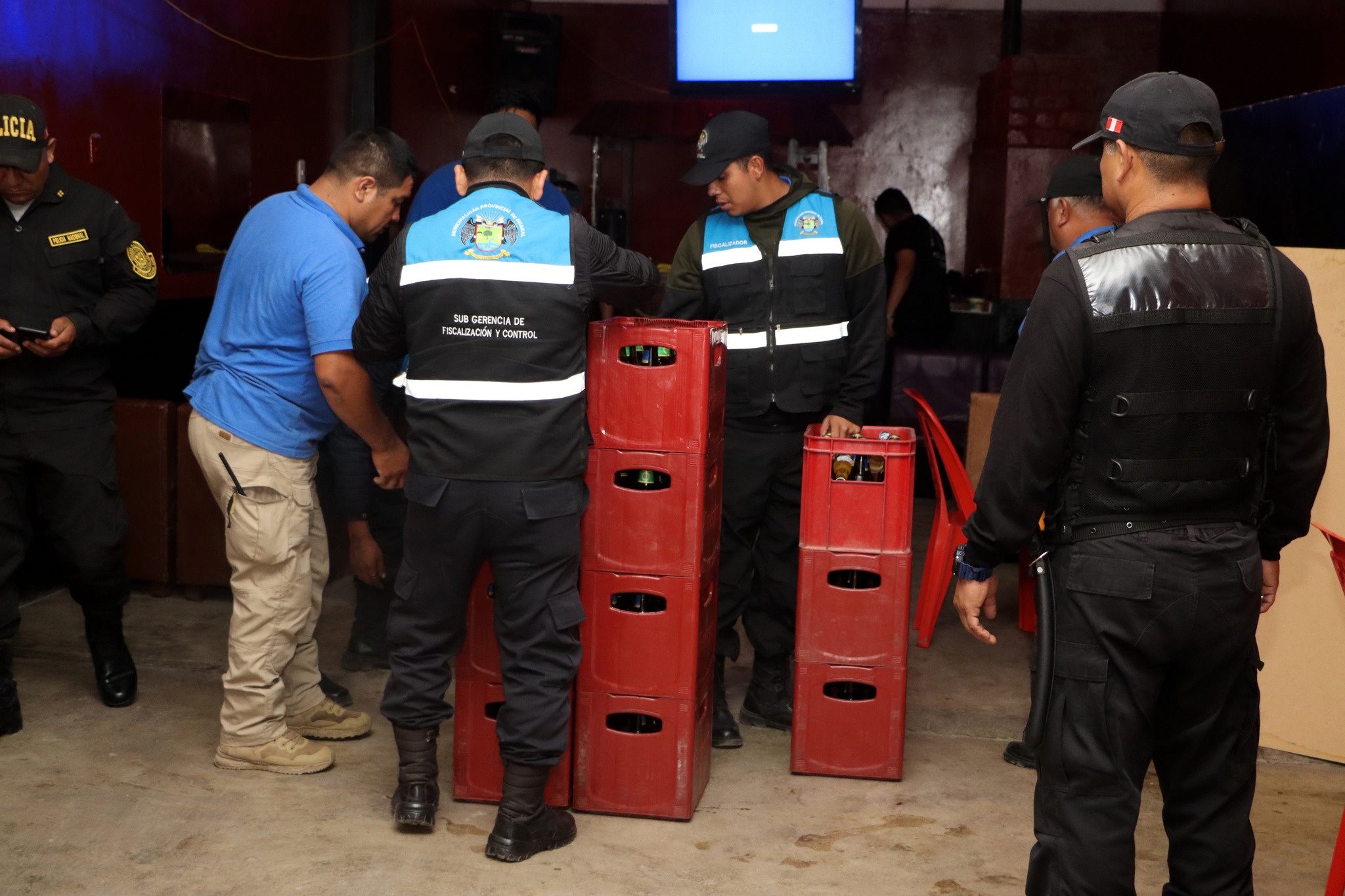 Fiscalización y Control clausuró locales que funcionaban como bares clandestinos