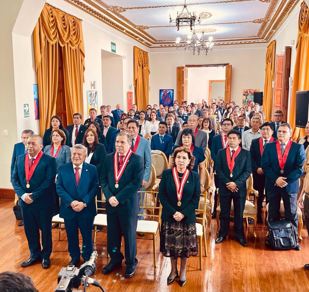 Reunión de presidentes en Trujillo