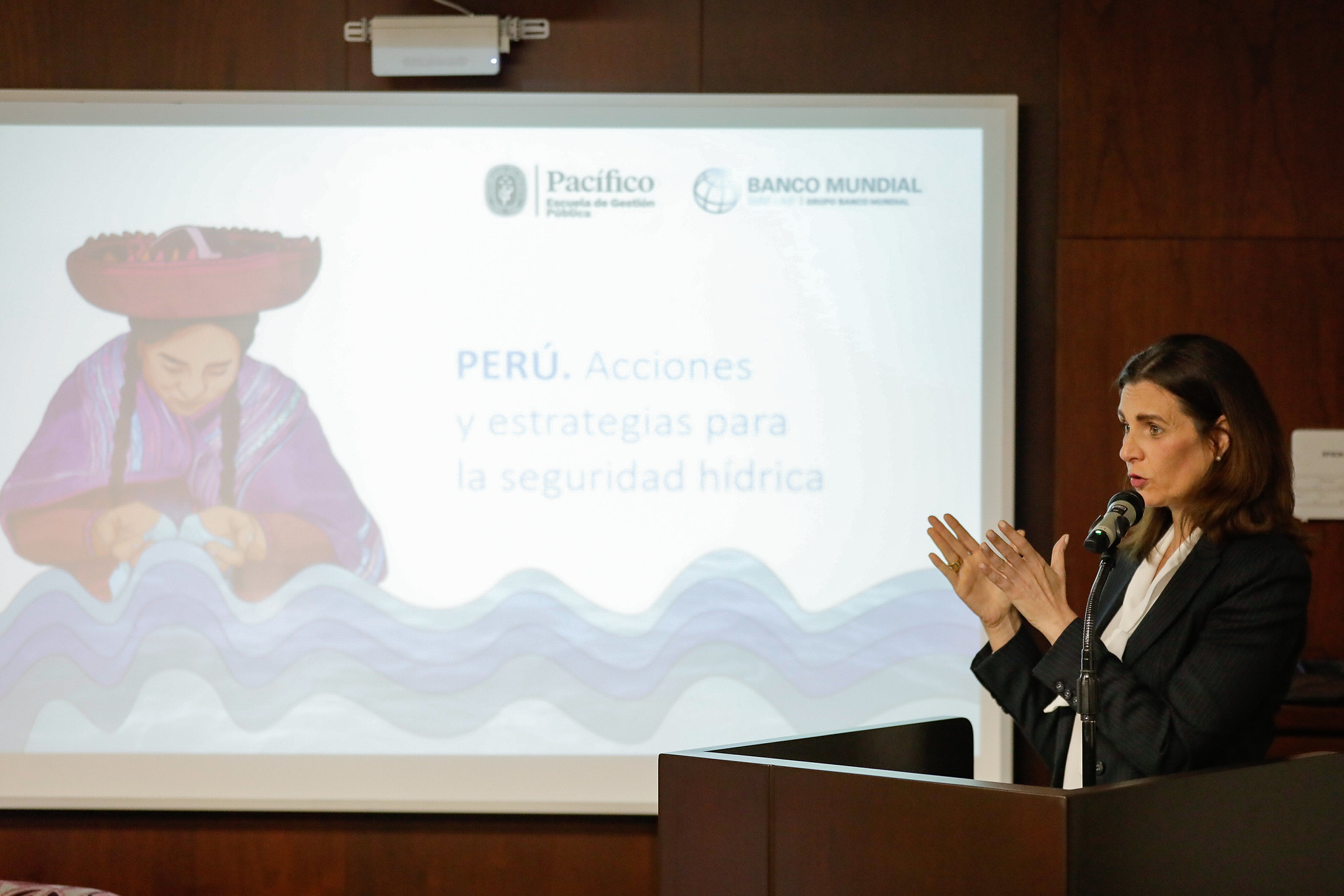 Ministra de Vivienda, Hania Pérez de Cuéllar participó en la presentación de reporte “Diagnóstico de Seguridad Hídrica para el Perú”, elaborado por el Banco Mundial.