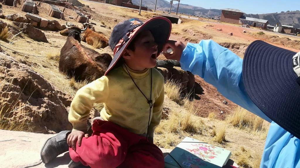 Más de 130 000 niños y niñas se vacunaron contra polio y sarampión en los primeros días de barrido de vacunación
