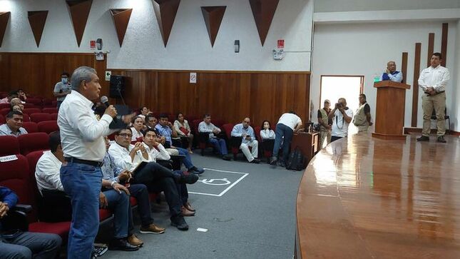 ALCALDE MARLEM MOGOLLÓN RECLAMA MÁS ATENCIÓN PARA OBRAS DE PREVENCIÓN DEL FENÓMENO DE EL NIÑO EN LA PROVINCIA DE SULLANA