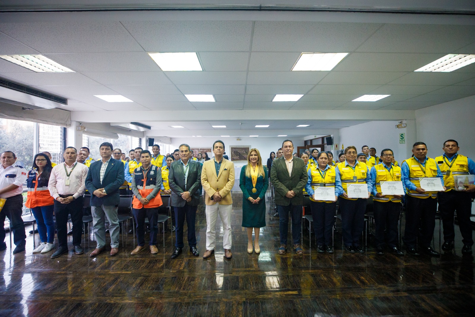 Alcaldesa Nancy Vizurraga reconoció labor de inspectores de tránsito