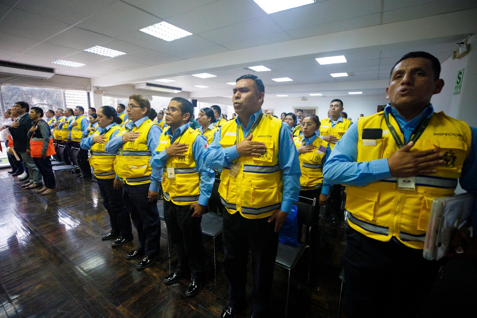 Alcaldesa Nancy Vizurraga reconoció labor de inspectores de tránsito