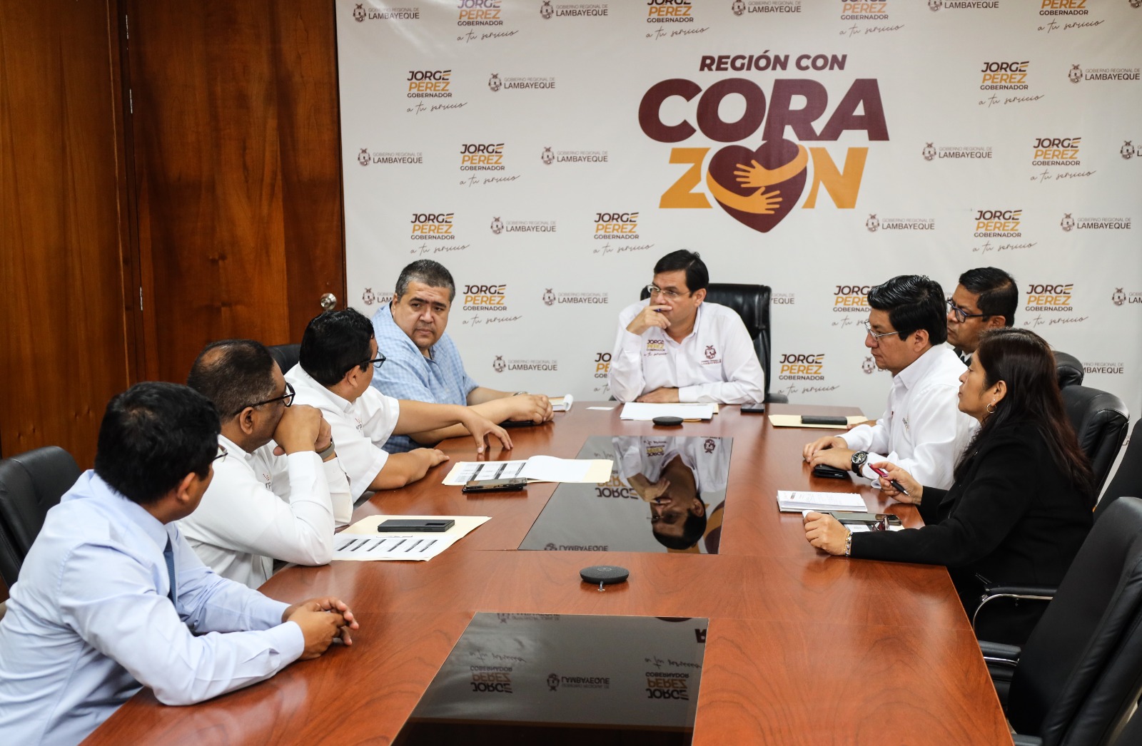 fotografia de reunión