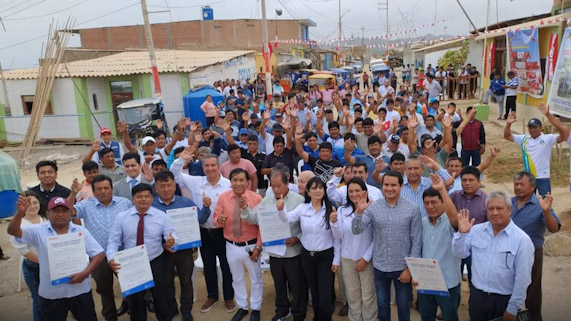 GORE Piura entrega 100 permisos definitivos de pesca en La Tortuga y La Islilla