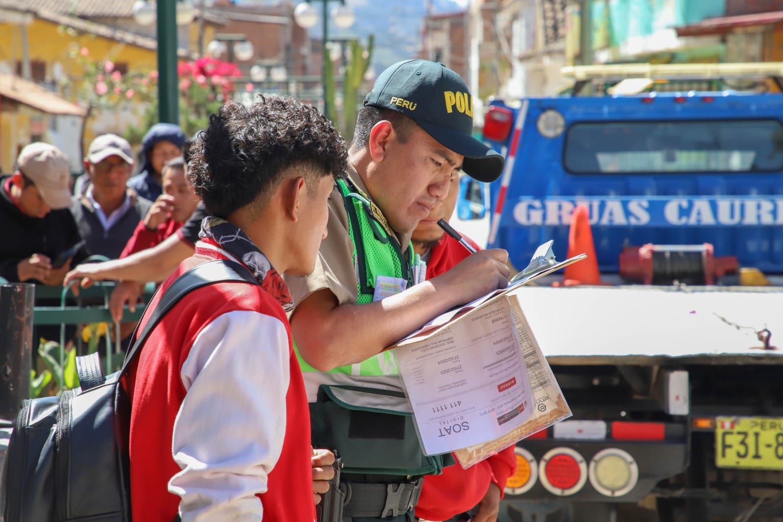 𝗦𝗘 𝗜𝗠𝗣𝗢𝗡𝗘 𝗢𝗥𝗗𝗘𝗡 𝗘𝗡 𝗟𝗔𝗦 𝗩Í𝗔𝗦 𝗗𝗘 𝗧𝗥Á𝗡𝗦𝗜𝗧𝗢 𝗣𝗘𝗔𝗧𝗢𝗡𝗔𝗟 𝗬 𝗩𝗘𝗛𝗜𝗖𝗨𝗟𝗔𝗥