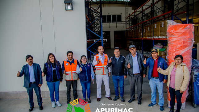 Gobernador Percy Godoy entregó más de 27 toneladas de ayuda humanitaria en beneficio de 4500 familias de Grau y Abancay