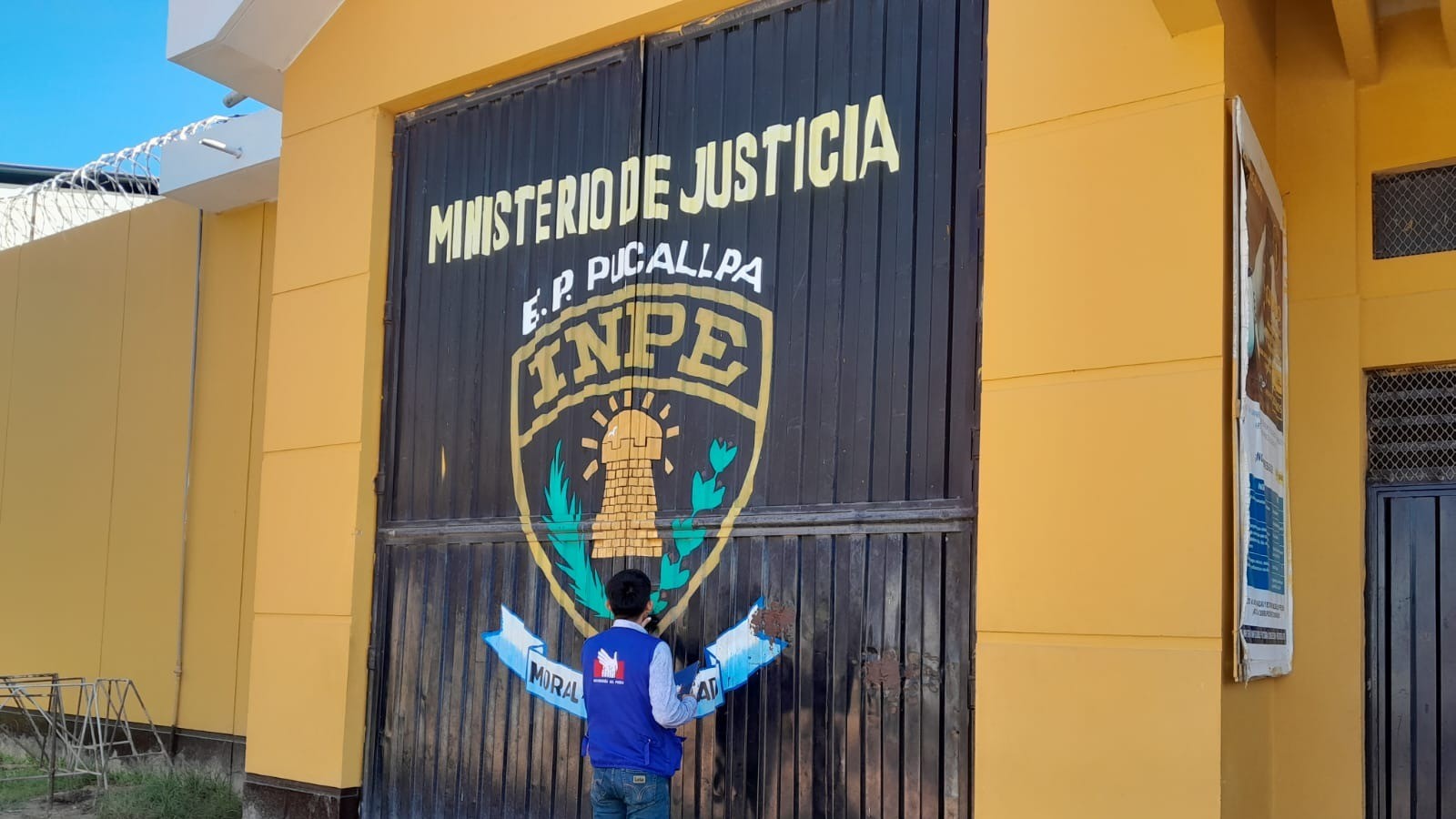 Representante de la Defensoría del Pueblo en supervisión a centro penitenciario en Pucallpa