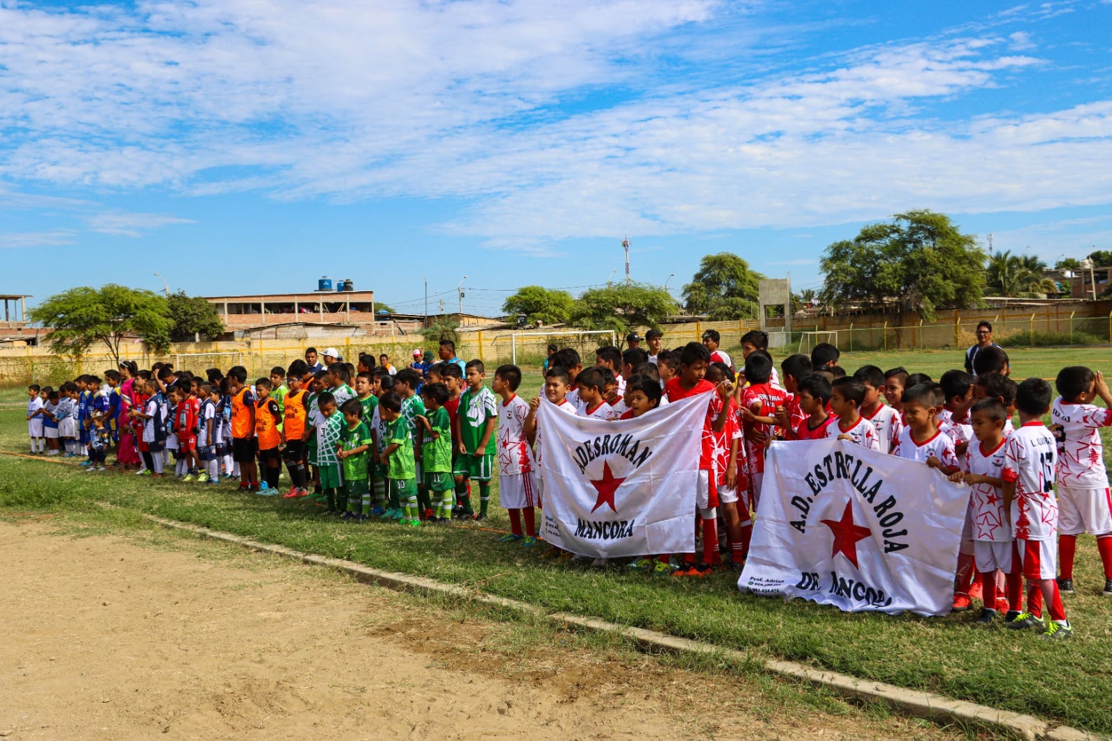 ceremonia de inicio del campeonato creciendo con el futbol 2023