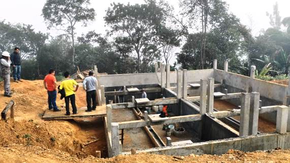Supervisan avance en obra de agua potable y saneamiento de Palambla y La Paccha (Canchaque)