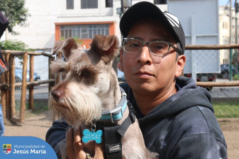 ¡Convertirte en un dueño responsable nunca ha sido tan fácil y divertido! 🐾🎓🐕
