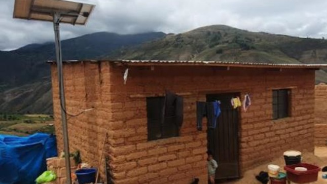 Programa masivo fotovoltaico lleva energía eléctrica a más de 50 mil usuarios en la Macro Región Centro