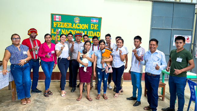  RSDM informa :::
 El lunes 10 de julio, se llevó a cabo un importante Taller de Sensibilización sobre la Importancia de la vacunación y el cuidado de la salud de las mujeres en edad fértil.
El evento contó con la participación de destacados líderes de la Federación de la Nacionalidad Achuar del Perú (FENAP). 
Ésta iniciativa tiene como objetivo concientizar y promover la protección de la salud de las mujeres en esta etapa crucial de sus vidas.
Agradecemos la participación activa de los líderes de FENAP y su compromiso en difundir esta información vital en sus comunidades.  Juntos, podemos construir una sociedad más saludable y empoderada.
