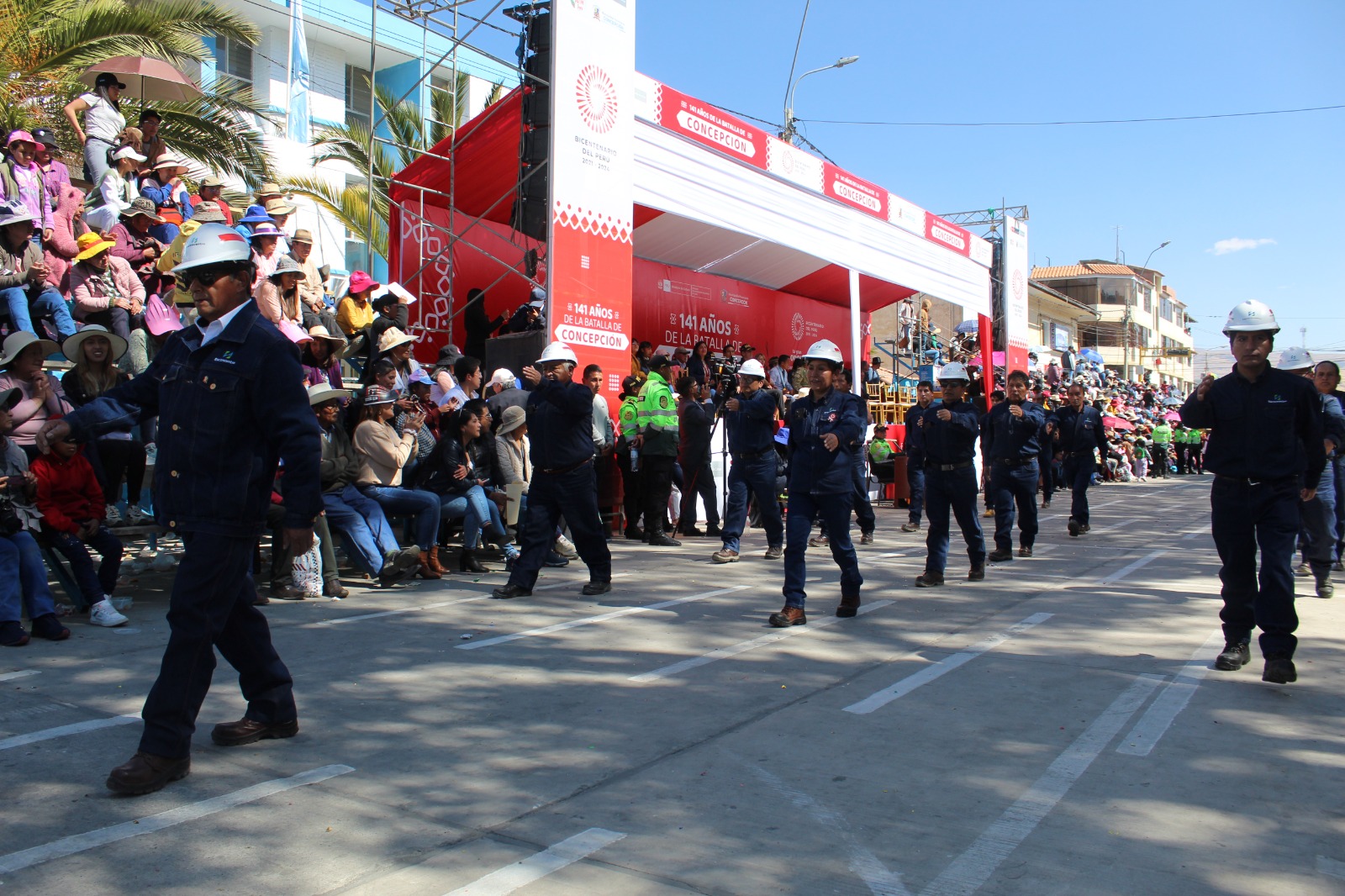 Electrocentro participa en desfile por el 141 aniversario de los hechos Heroicos en Concepción