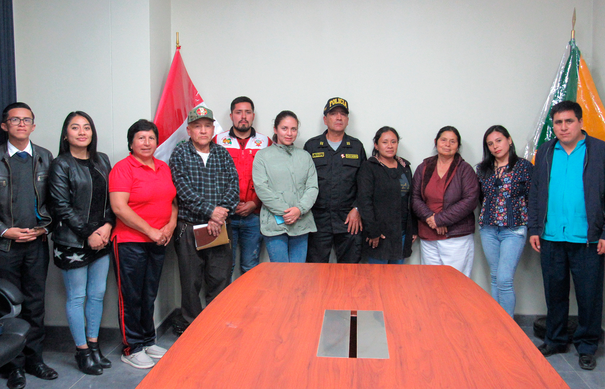  Fotografía de comité distrital para la promoción de la salud en Huambos