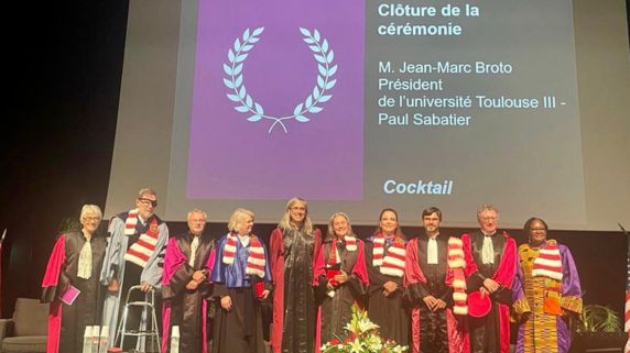 Universidad Francesa otorga Título de "Doctor Honoris Causa" a médico del INEN
