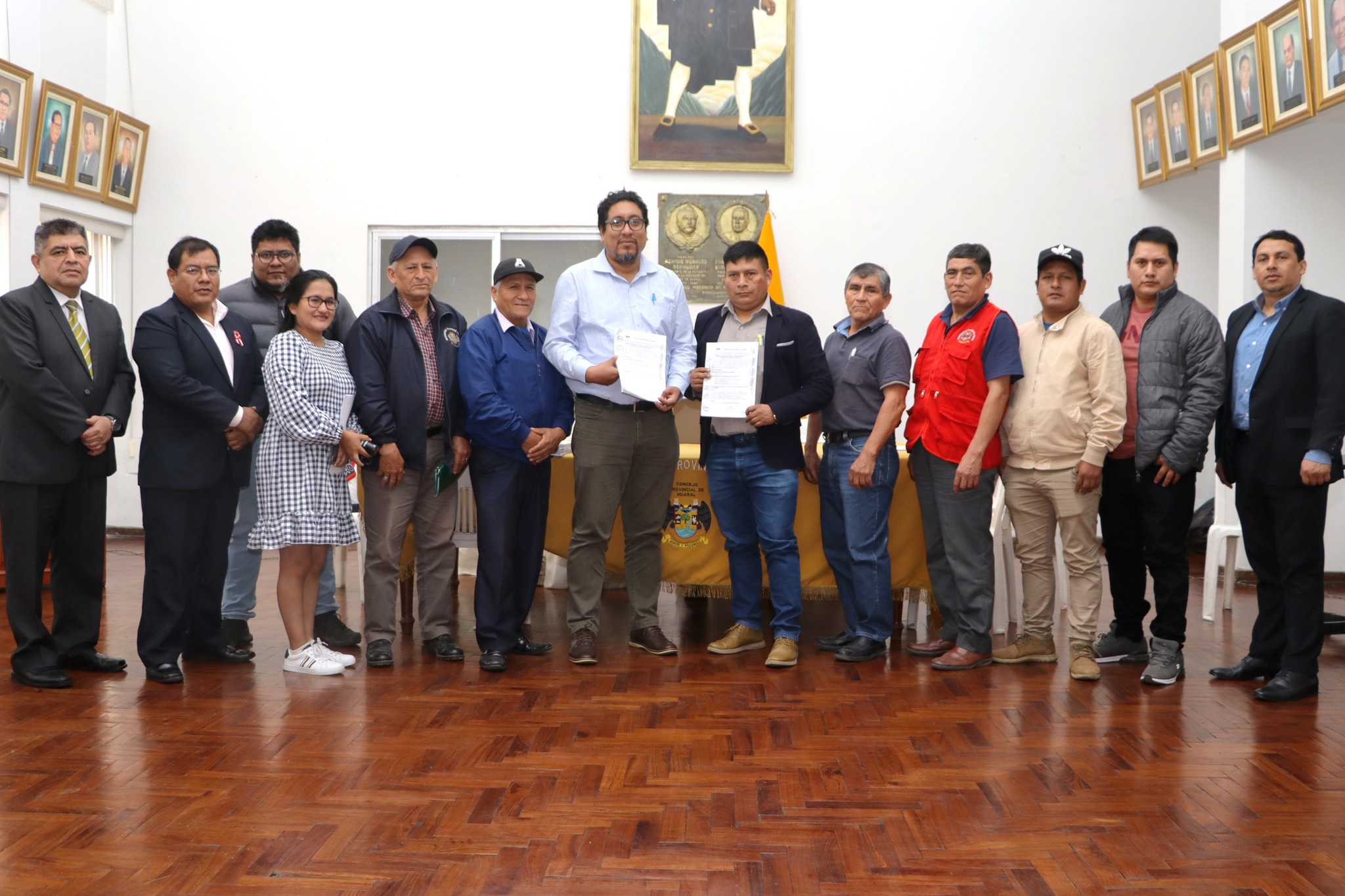 Comuna huaralina firma acta de acuerdo de beneficios para los trabajadores del Régimen 728 y Cas obreros con el SOMUN Huaral