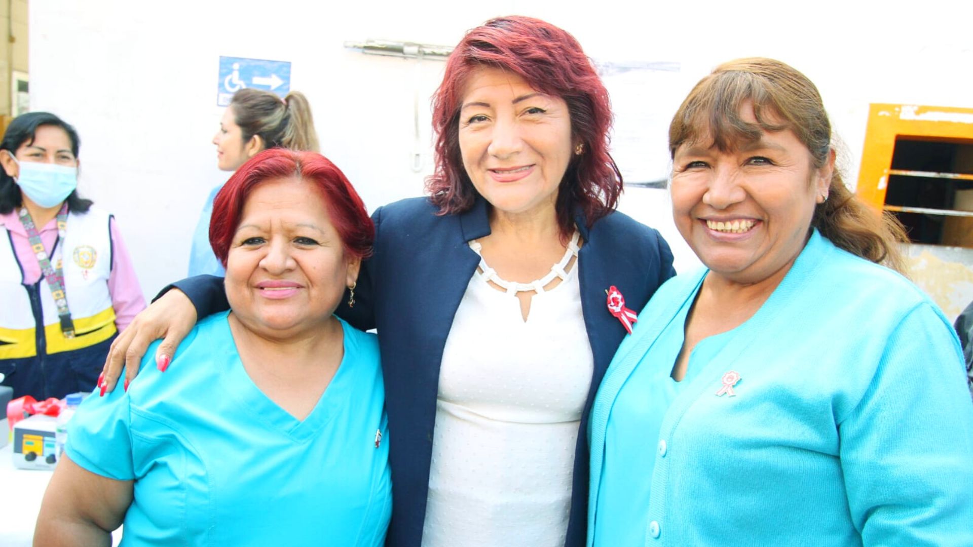 Gobernadora Rosa Vásquez implementa con equipos médicos al Centro de Salud de Ricardo Palma en Huarochirí